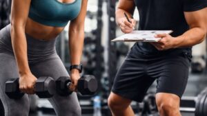 personal-trainer-guiding-strength-training-for-weight-loss-in-denver